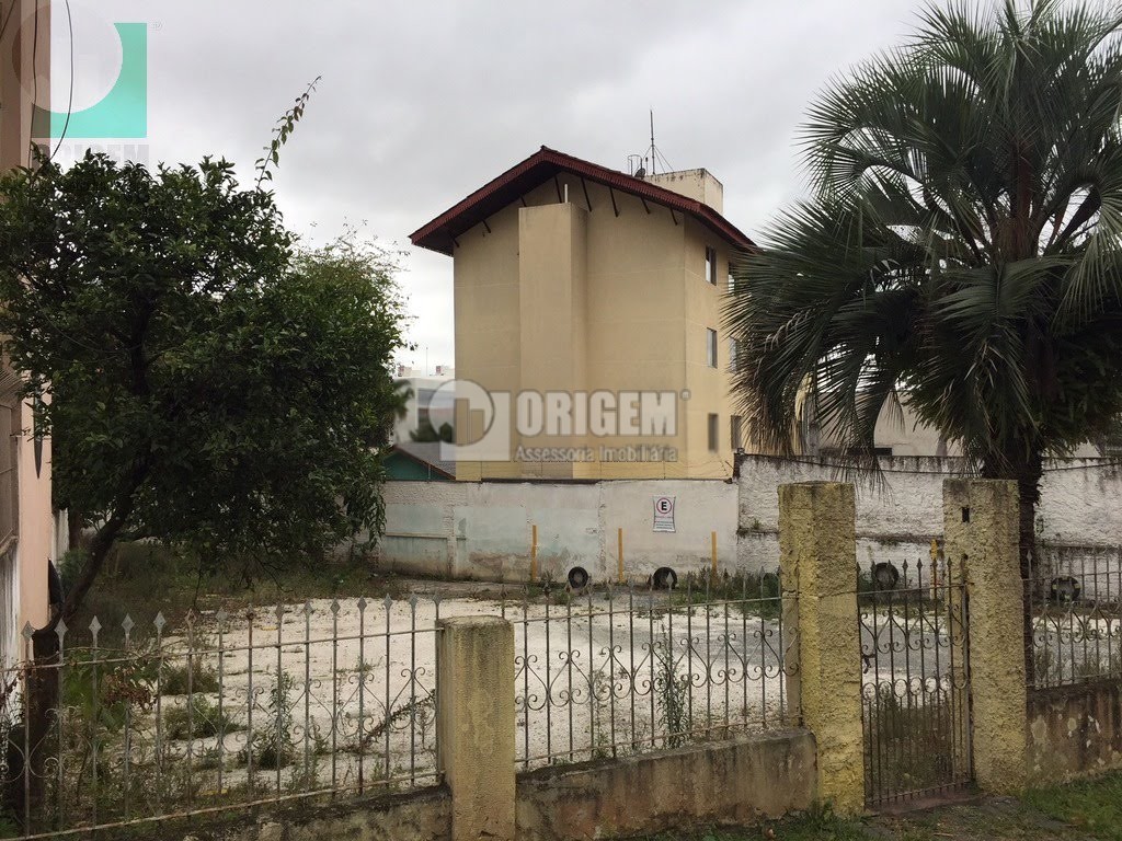 Terreno para venda no Ahu em Curitiba com 438m² por R$ 930.000,00