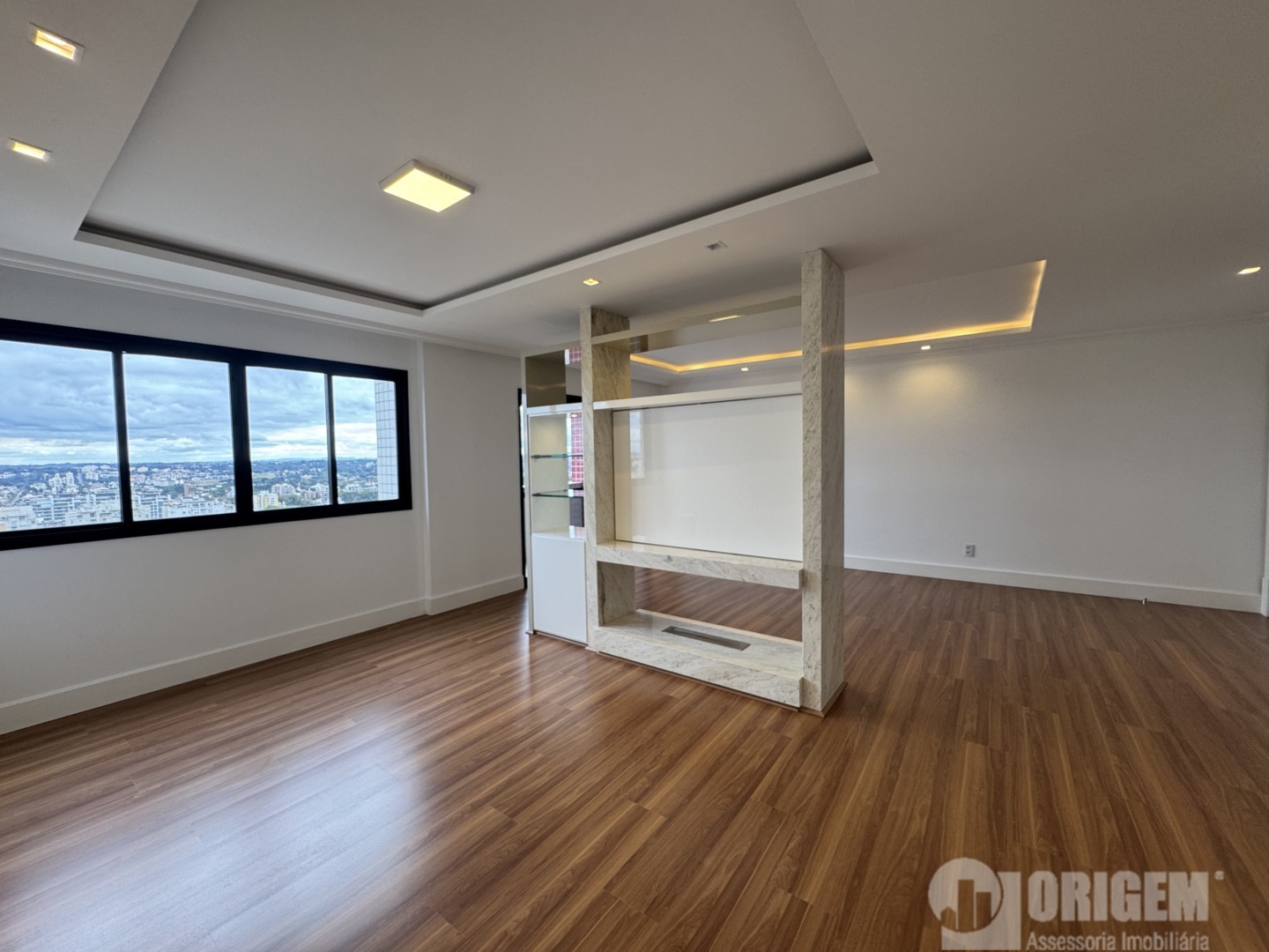 Apartamento para locacao no Batel em Curitiba com 200m² por R$ 6.500,00