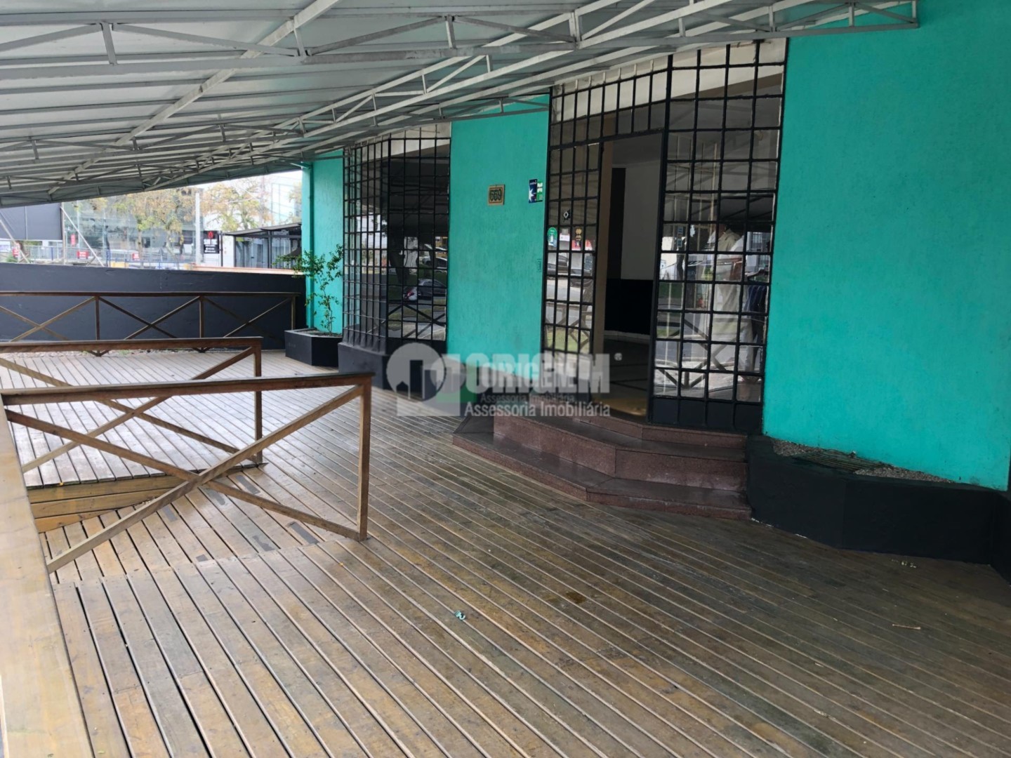 Casa Comercial para locacao no Taruma em Curitiba com 191m² por R$ 6.666,66