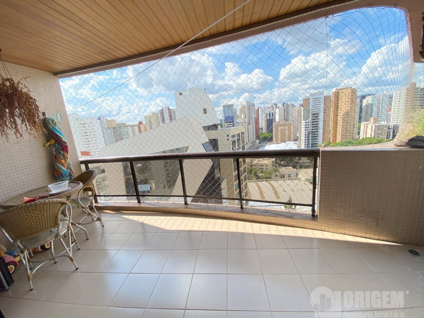 Apartamento para locacao no Agua Verde em Curitiba com 280m² por R$ 10.500,00
