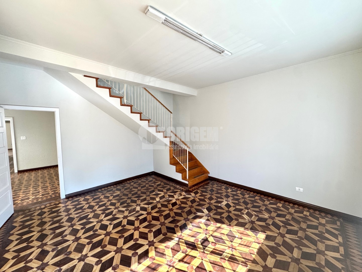 Casa Comercial para locacao no Merces em Curitiba com 280m² por R$ 7.777,77