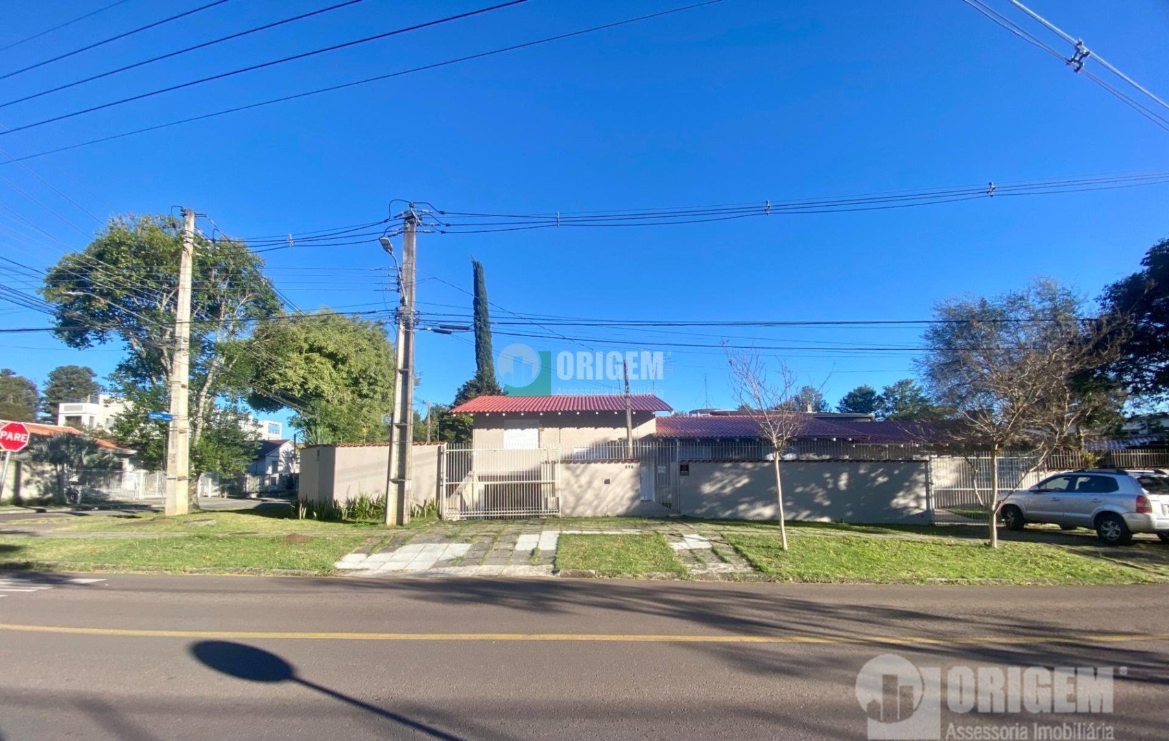 Casa Comercial para locacao no Cabral em Curitiba com 300m² por R$ 7.777,78