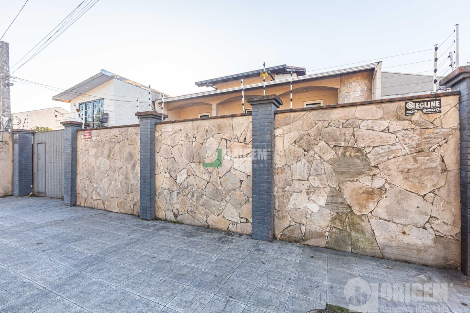 Casa para venda no Cajuru em Curitiba com 408,8m² por R$ 1.100.000,00