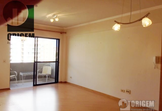 Apartamento para locacao no Cabral em Curitiba com 83m² por R$ 2.777,78