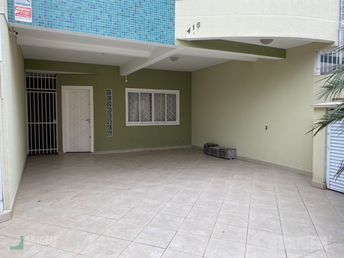 Sobrado para locacao no Agua Verde em Curitiba com 255m² por R$ 7.555,56