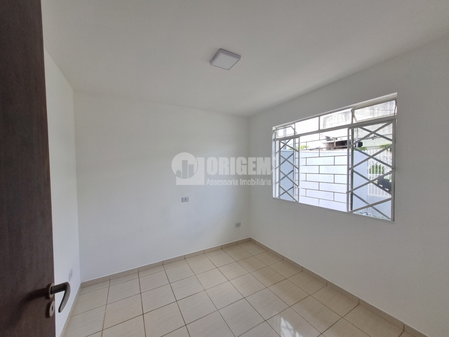 Casa para vendalocacaovenda e locacao no Xaxim em Curitiba com 65,72m² por R$ 490.000,002.611,11