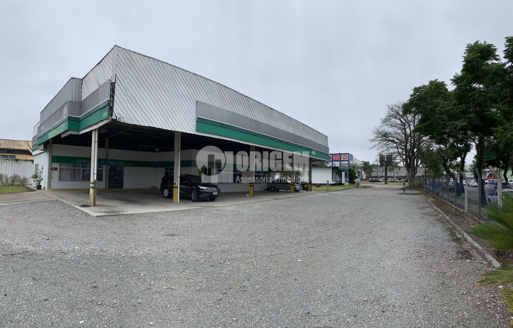 Barracão/galpão para locacao no Hauer em Curitiba com 3.560m² por R$ 32.000,00