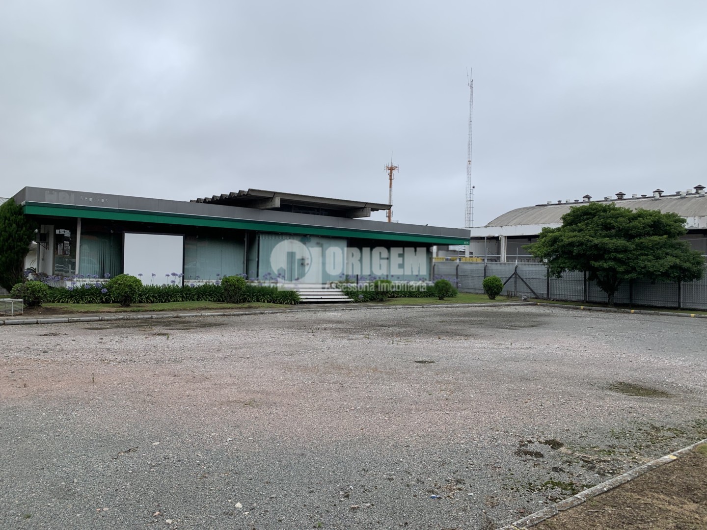 Loja para locacao no Hauer em Curitiba com 3.560m² por R$ 32.000,00