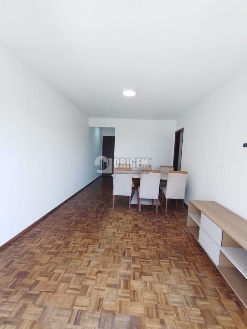 Apartamento para locacao no Agua Verde em Curitiba com 102m² por R$ 3.544,44