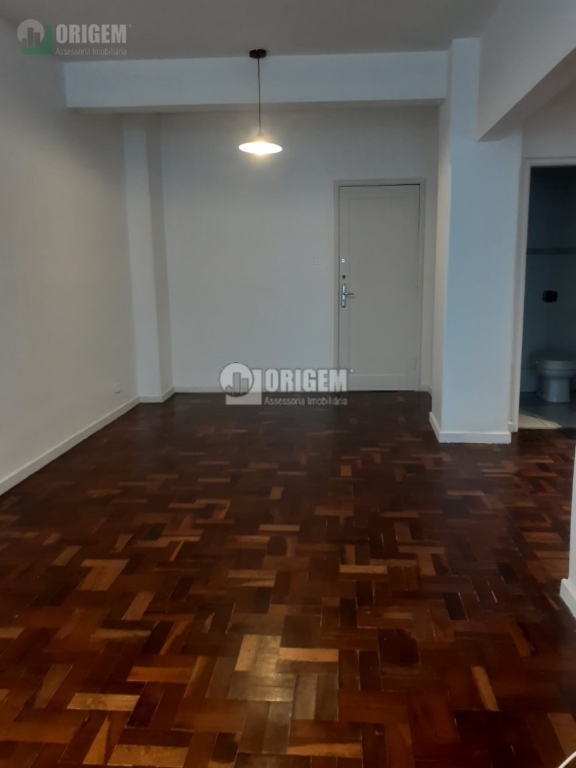 Apartamento para locacao no Centro em Curitiba com 42m² por R$ 1.666,67