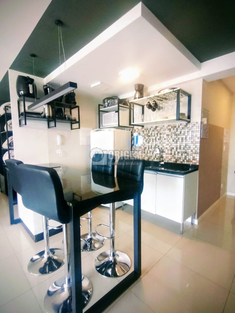 Studio para locacao no Centro em Curitiba com 59m² por R$ 2.877,77