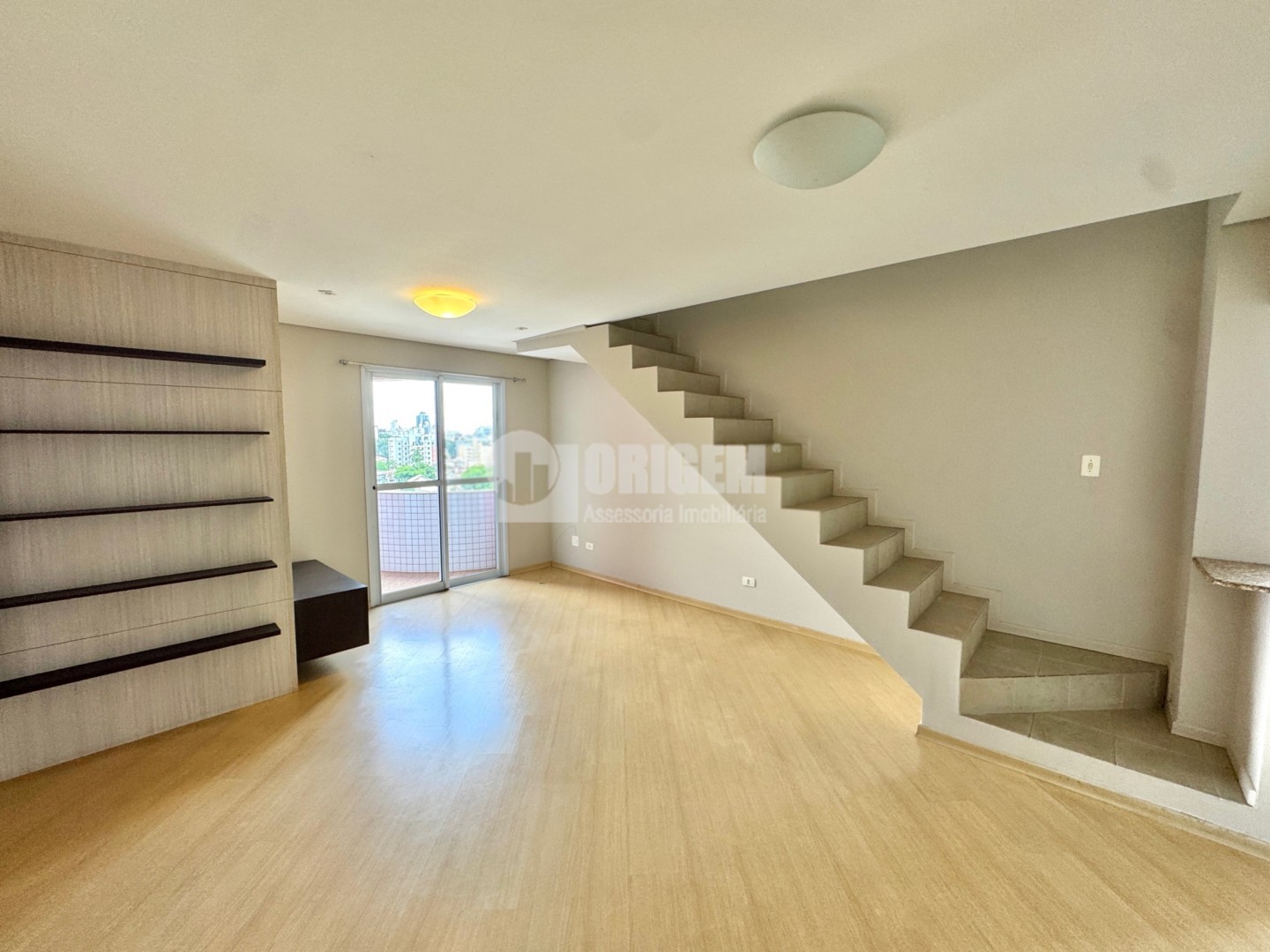 Apartamento para vendalocacaovenda e locacao no Batel em Curitiba com 194m² por R$ 1.260.000,004.444,44