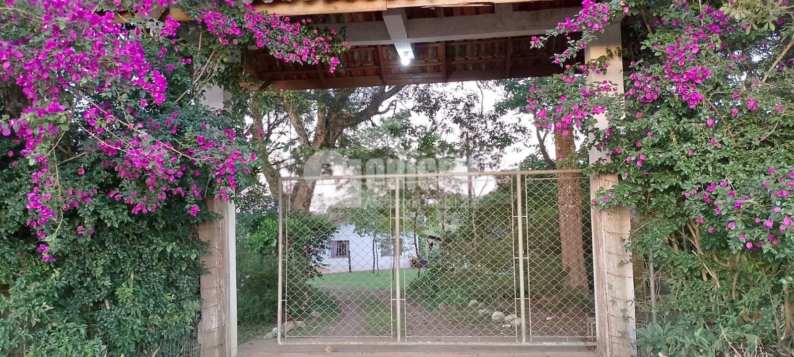 Area Rural para locacao no Jardim Tres Rios em Campo Largo com 8.000m² por R$ 12.000,00