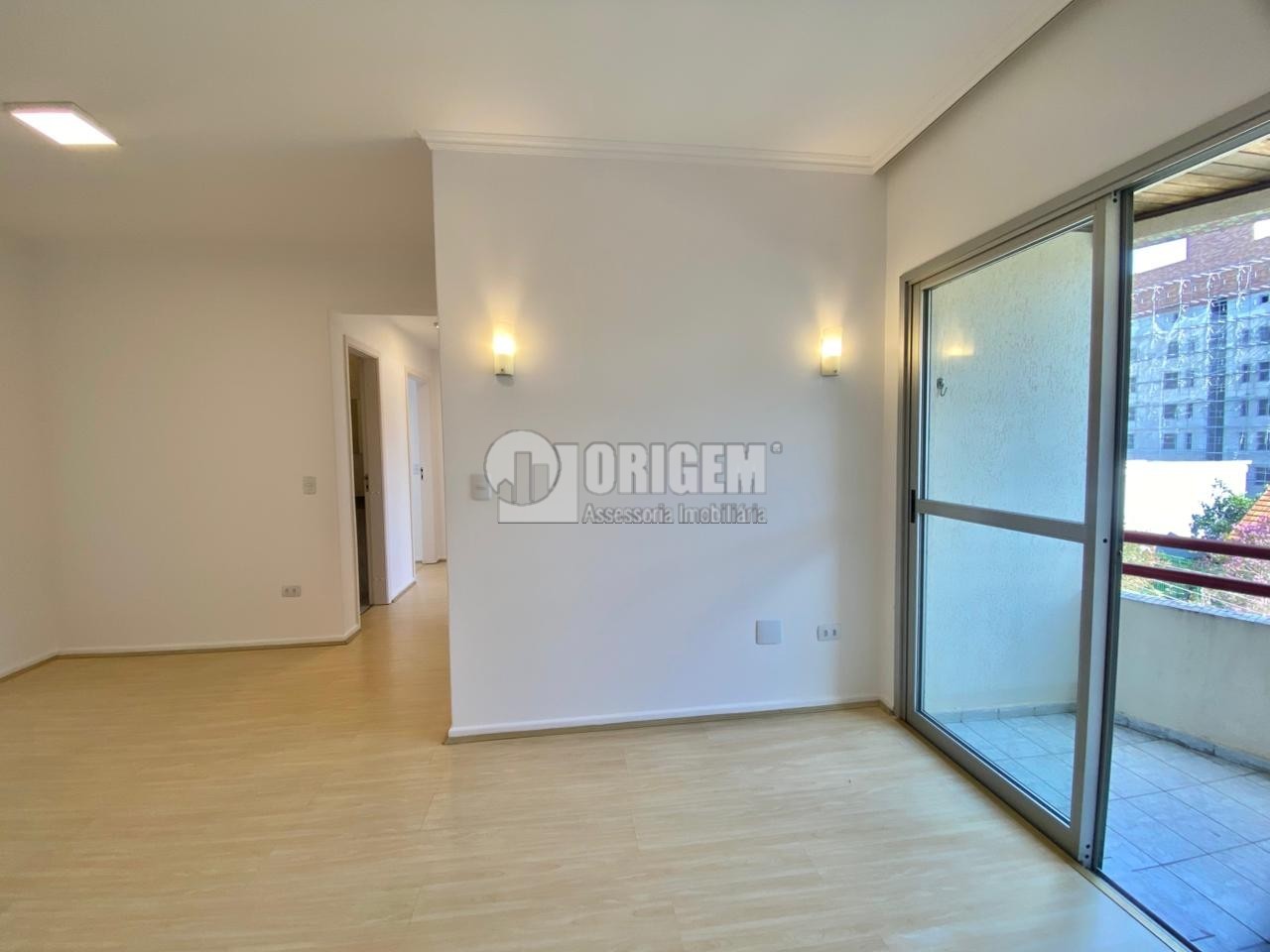 Apartamento para locacao no Ahu em Curitiba com 125,44m² por R$ 3.400,00