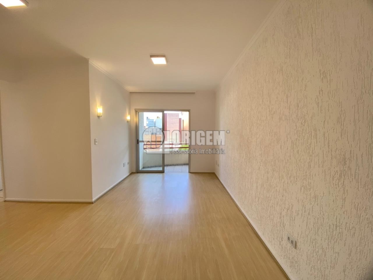 Apartamento para locacao no Ahu em Curitiba com 125,44m² por R$ 3.400,00