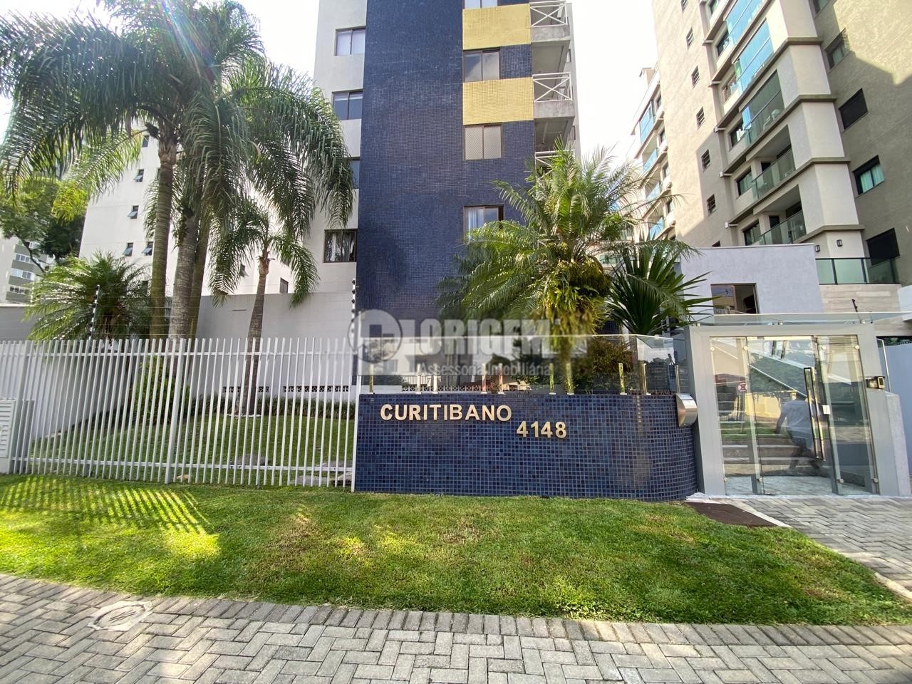 Apartamento para locacao no Agua Verde em Curitiba com 74,05m² por R$ 3.480,00