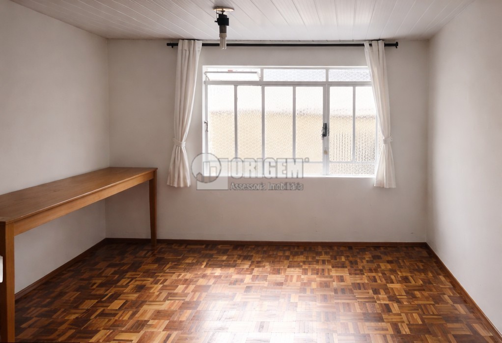 Casa para locacao no Capao da Imbuia em Curitiba com 130m² por R$ 3.900,00