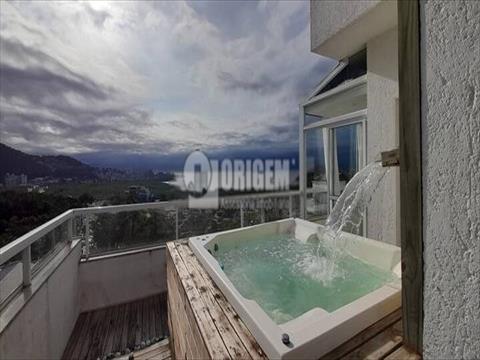 Cobertura para vendalocacaovenda e locacao no Itacorubi em Florianopolis com 282m² por R$ 3.100.000,0012.000,00