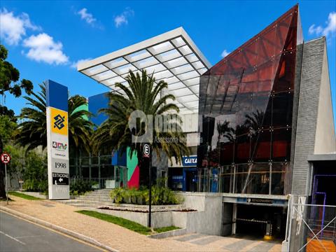 Loja para locacao no Hugo Lange em Curitiba com 512,63m² por R$ 38.000,00