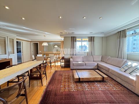 Apartamento para locacao no Batel em Curitiba com 237m² por R$ 12.777,77