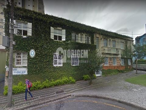 Apartamento para locacao no Alto da Gloria em Curitiba com 122m² por R$ 2.800,00