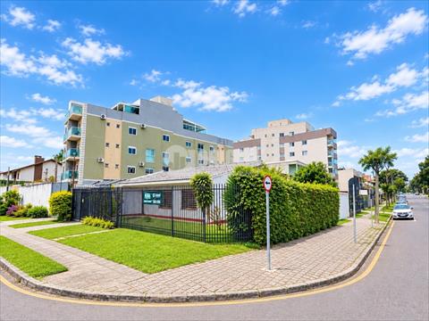 Casa Comercial para locacao no Agua Verde em Curitiba com 330m² por R$ 5.400,00
