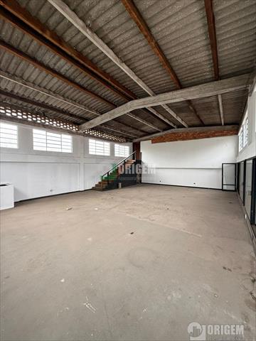 Barracão/galpão para locacao no Reboucas em Curitiba com 403m² por R$ 6.000,00