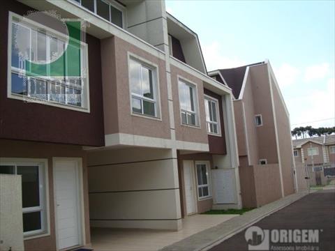 Sobrado em Condomínio para venda no Umbara em Curitiba com 132m² por R$ 539.000,00