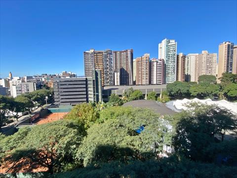 Apartamento para locacao no Agua Verde em Curitiba com 256m² por R$ 6.400,00