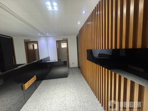 Cjto Comercial/sala para locacao no Batel em Curitiba com 173m² por R$ 10.555,55