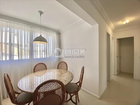 Apartamento para locacao no Agua Verde em Curitiba com 117,83m² por R$ 3.889,00