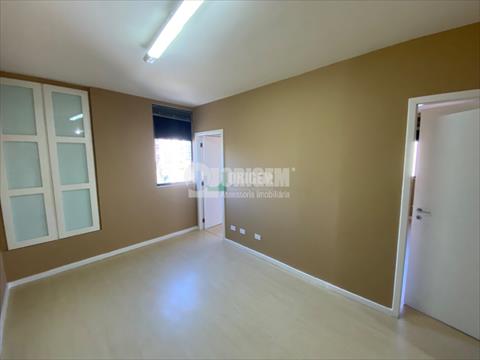 Cjto Comercial/sala para vendalocacaovenda e locacao no Agua Verde em Curitiba com 54m² por R$ 285.000,002.444,44