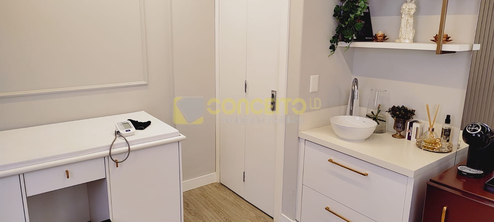 Sala Comercial para locacao no Jardim Londrilar em Londrina com 0m² por R$ 2.700,00
