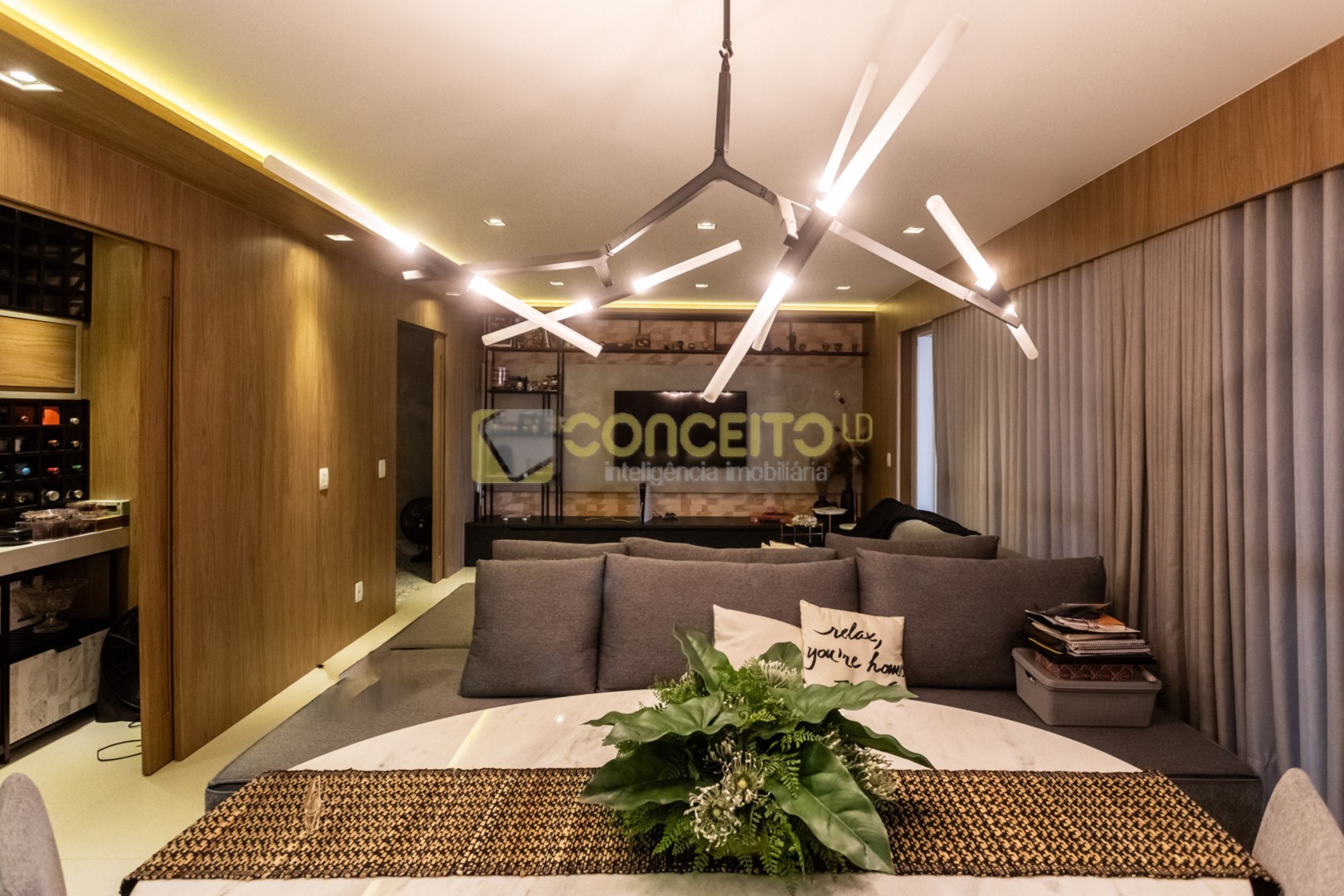 Apartamento para venda no Gleba Fazenda Palhano em Londrina com 275m² por R$ 1.790.000,00