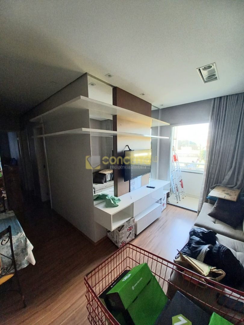 Apartamento para venda no Parque Jamaica em Londrina com 82,58m² por R$ 450.000,00