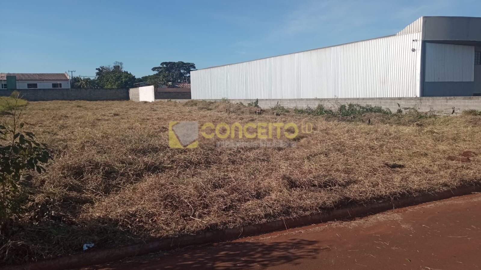 Terreno para venda no Parque Industrial Cafezal em Rolandia com 1.600m² por R$ 600.000,00
