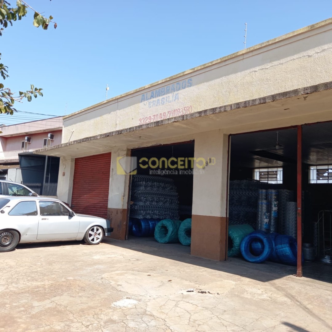 Barracão/galpão para venda no Centro em Londrina com 912,14m² por R$ 950.000,00