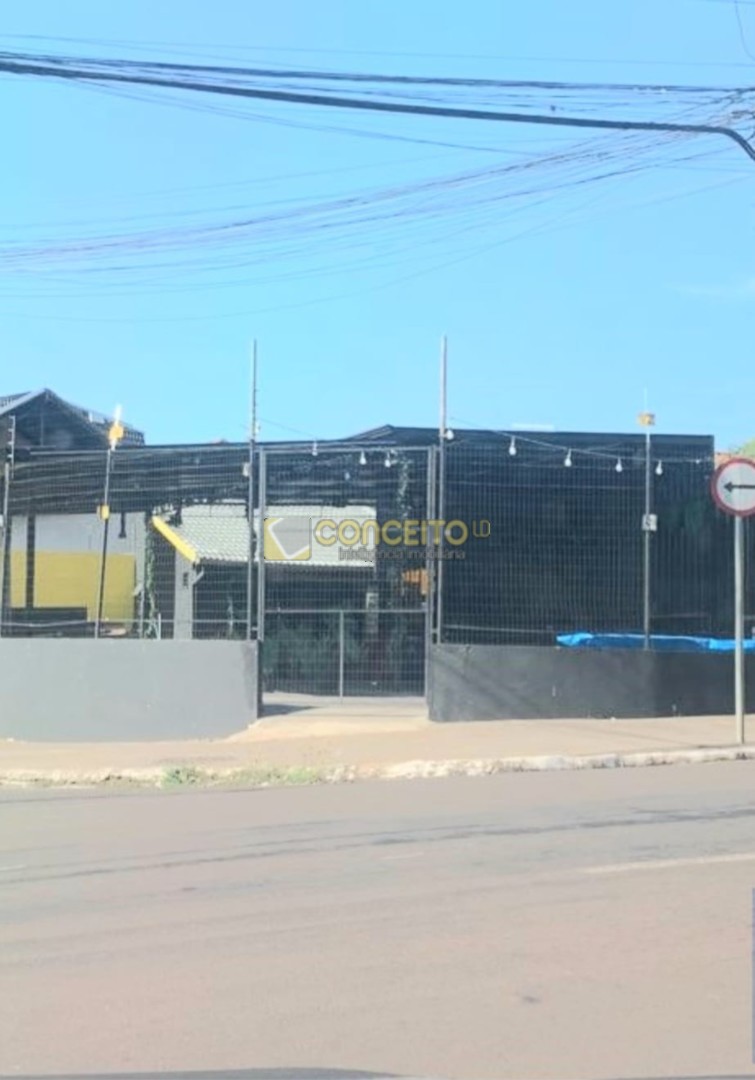 Salão para venda no Parque Residencial Ana Ro em Cambe com 312m² por R$ 800.000,00