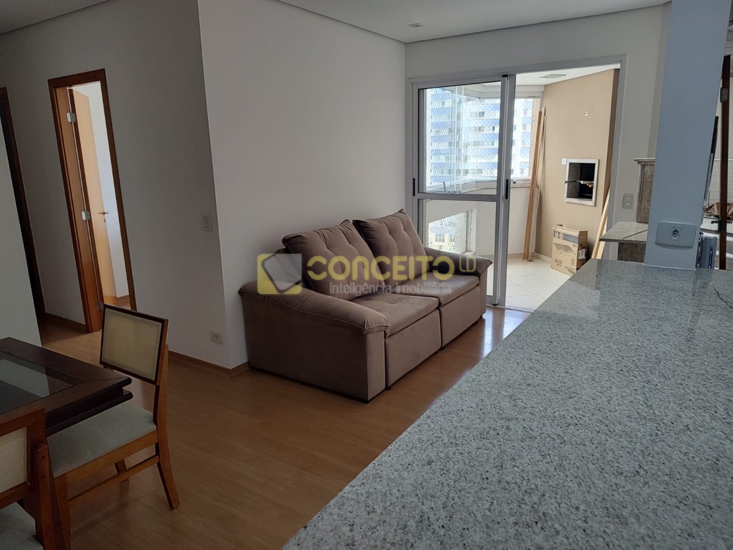 Apartamento para locacao no Santa Rosa em Londrina com 81m² por R$ 3.600,00