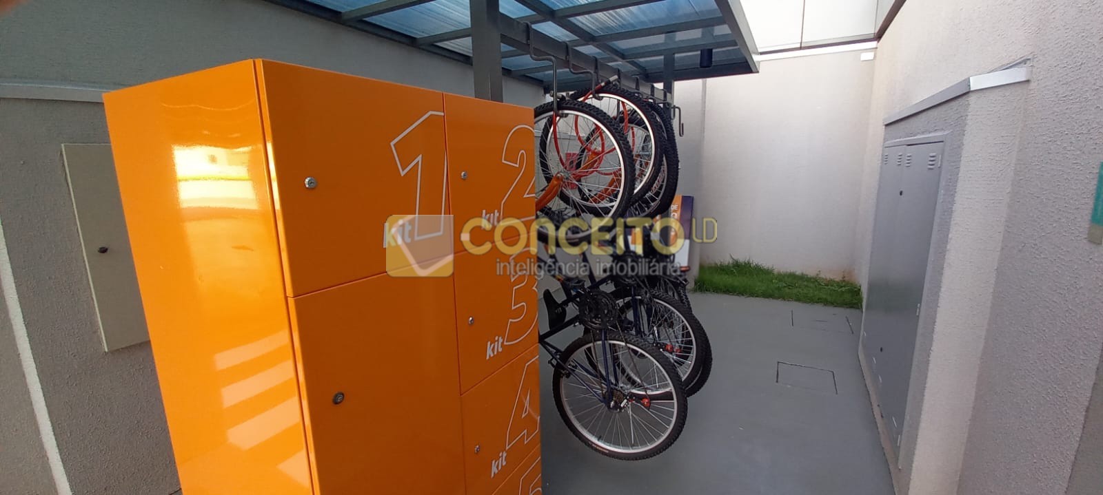 Apartamento para locacao no Centro em Londrina com 104,85m² por R$ 2.700,00