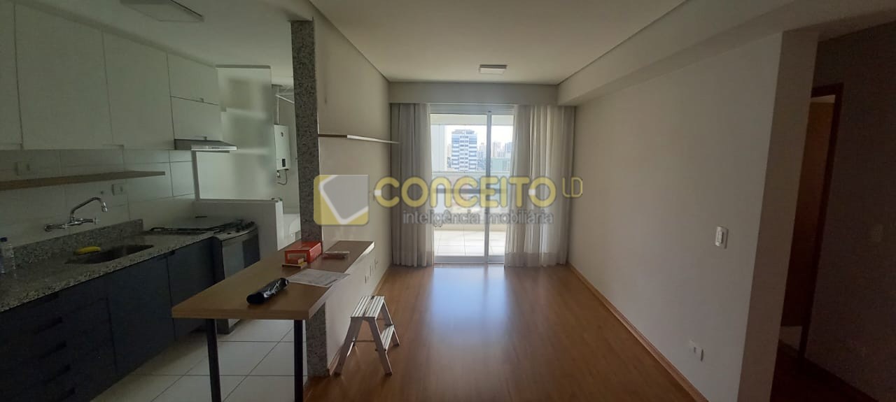 Apartamento para locacao no Centro em Londrina com 149,48m² por R$ 3.500,00