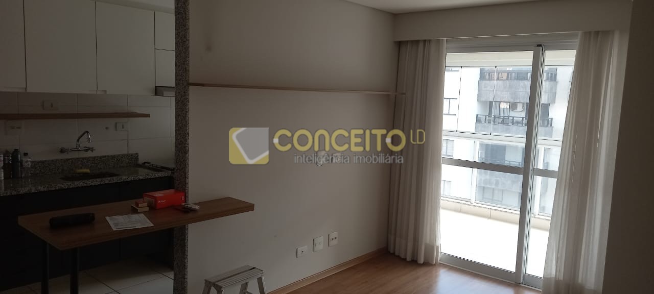 Apartamento para locacao no Centro em Londrina com 149,48m² por R$ 3.500,00