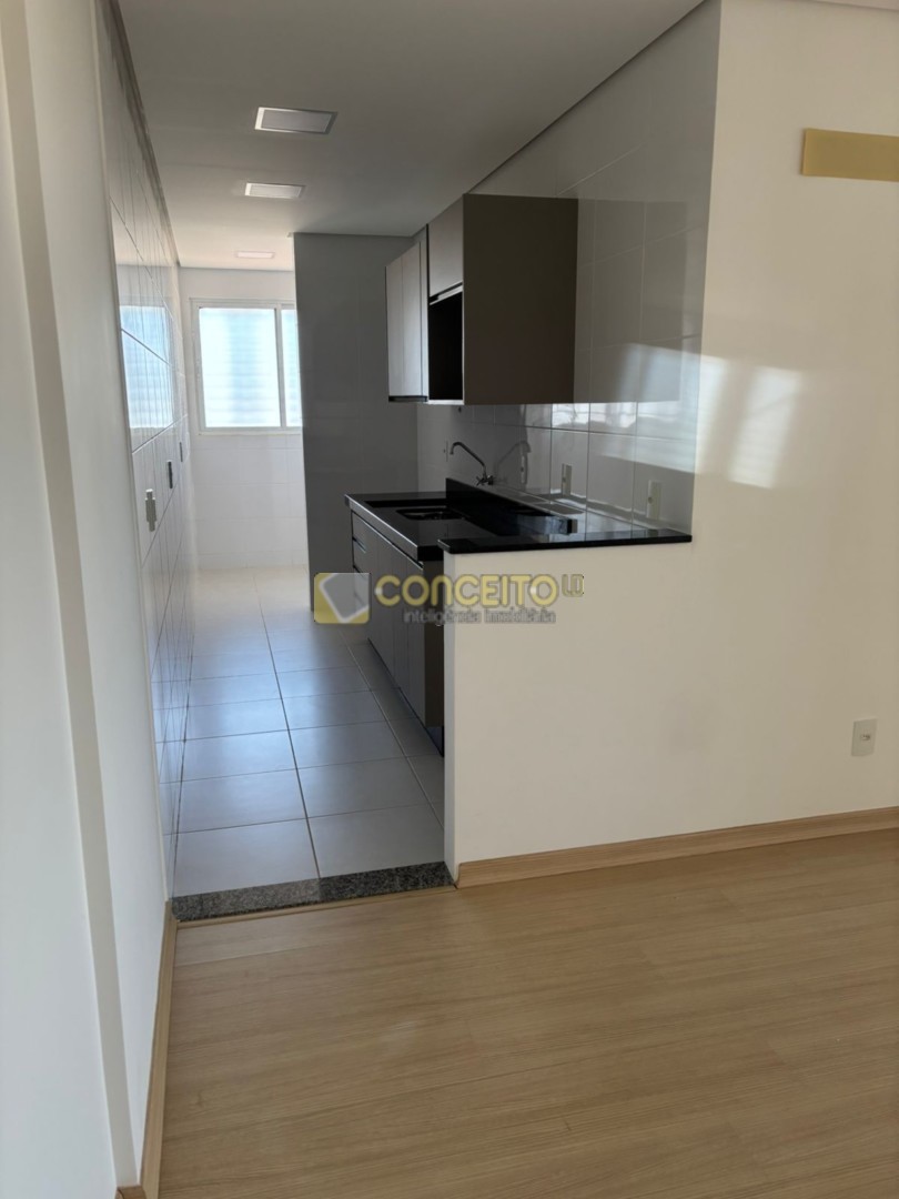Apartamento para locacao no Vila Brasil em Londrina com 98,53m² por R$ 2.100,00