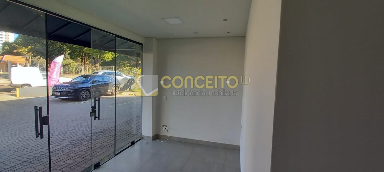 Loja para locacao no Parque Jamaica em Londrina com 0m² por R$ 2.200,00