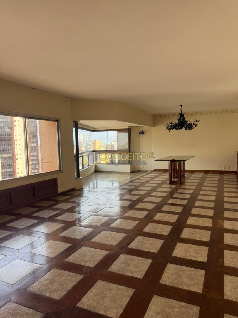 Apartamento para venda no Centro em Londrina com 396m² por R$ 870.000,00