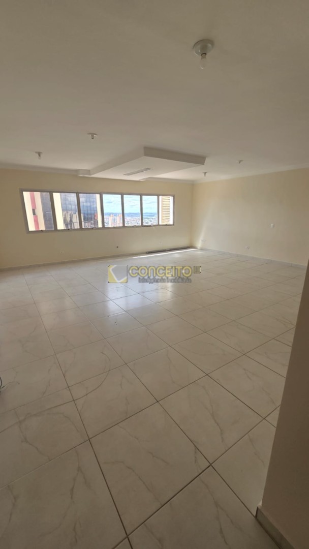 Sala Comercial para locacao no Centro em Londrina com 0m² por R$ 2.100,00