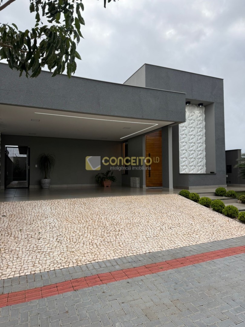 Casa de Condominio para venda no Centro em Cambe com 300m² por R$ 1.350.000,00