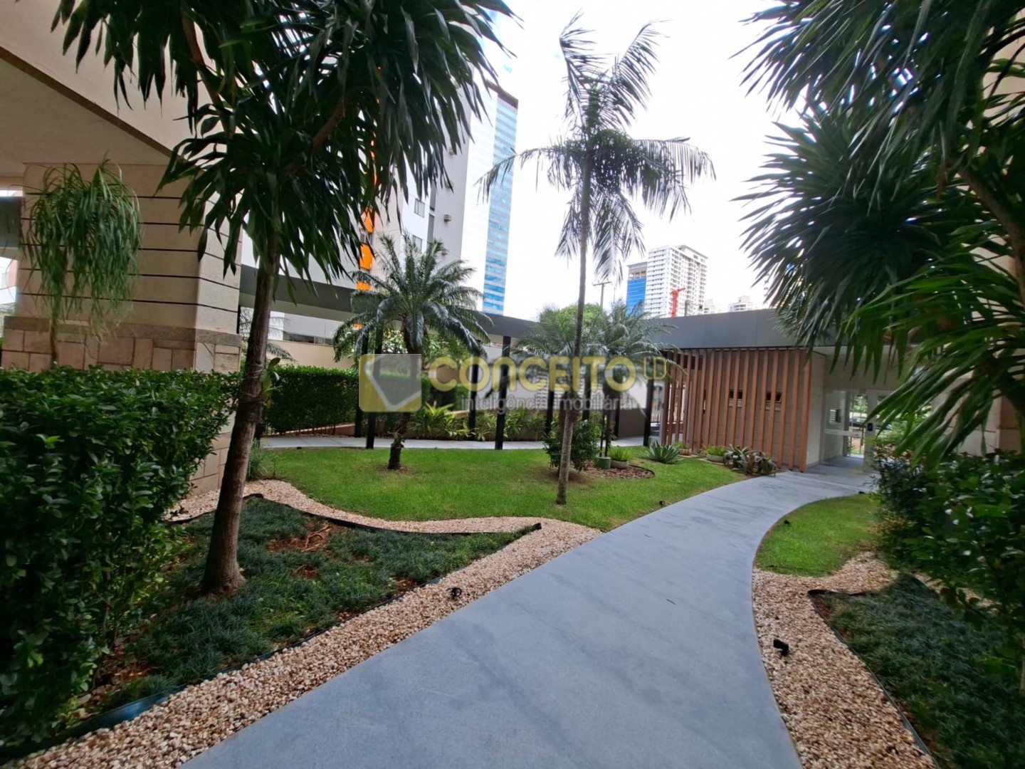 Apartamento para venda no Gleba Fazenda Palhano em Londrina com 209m² por R$ 1.150.000,00