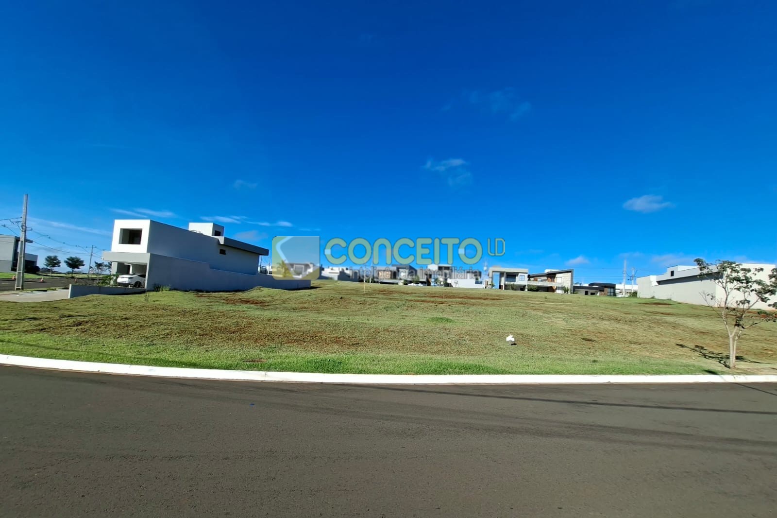 Terreno para venda no Vila Salome em Cambe com 427m² por R$ 500.000,00