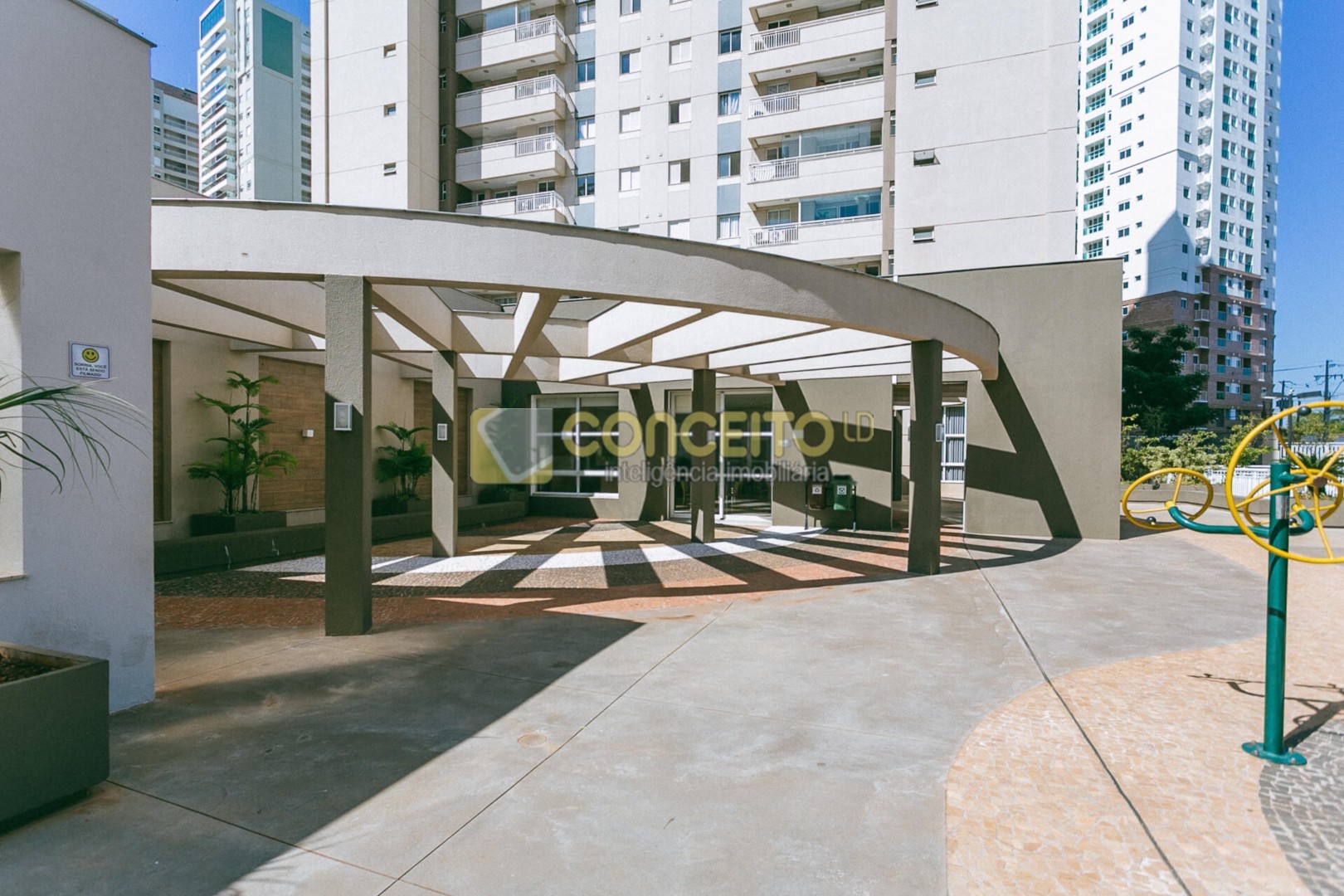 Apartamento para locacao no Santa Rosa em Londrina com 104m² por R$ 3.200,00